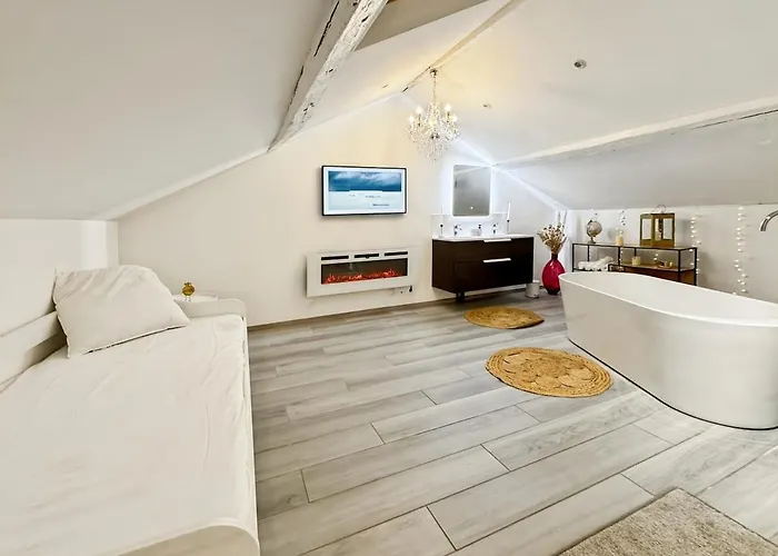 Le Loft Briard 펜션 브리콤트 로베르